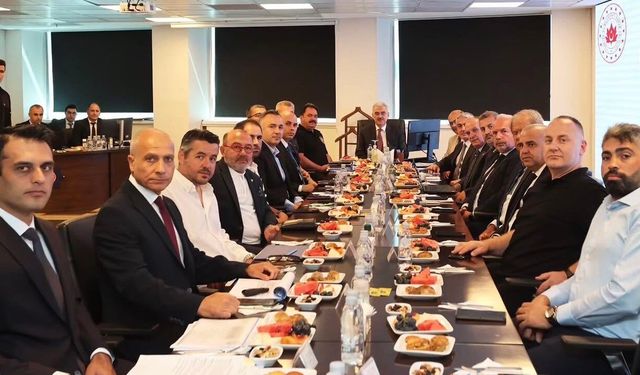 Türkiye-İtalya maçı öncesi Bursa'da güvenlik toplantısı!