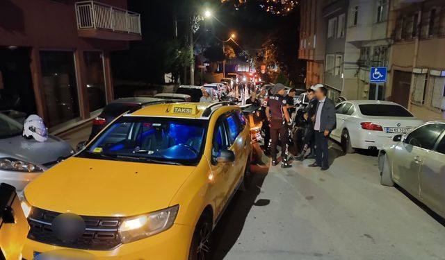 Bursa Osmangazi'de takside 2 kurusıkı tabanca ele geçirildi