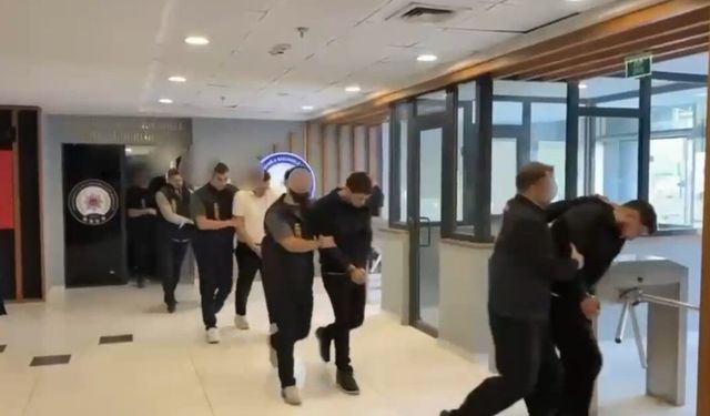 Sanal alemde kadın kılığına girip ağına düşürdüler: Bursa'daki akılalmaz şantaj tezgahı çöktü!