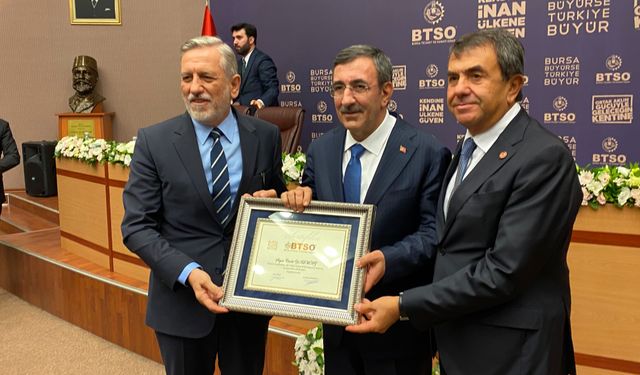 Cumhurbaşkanı Yardımcısı Yılmaz Bursa iş dünyasının temsilcileriyle bir araya geldi