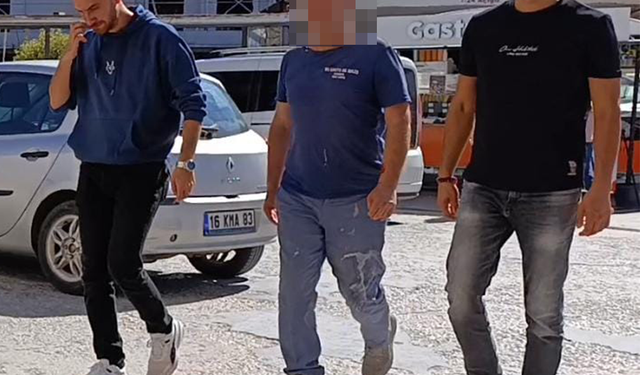İnegöl'de mezarlıkta baltalı kavga: 1 yaralı!