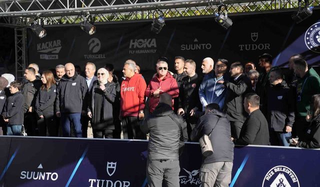 Bakan Bak: 'Kaçkarlar sporculara eşsiz bir doğa deneyimi sunuyor'