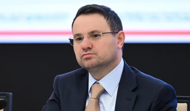 Bakan Gürlek duyurdu: Nafaka ve boşanma davalarına yeniden düzenleme geliyor