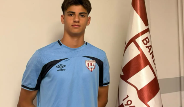 İnegöl Doğanspor duyurdu: Genç yıldız TFF 1. lig yolcusu!