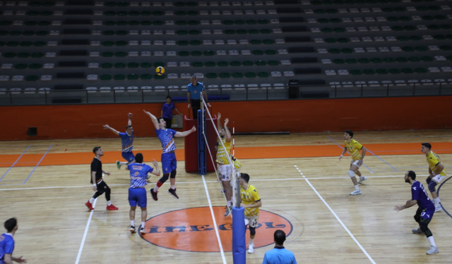 İnegöl Belediyespor Voleybolda Yeni Sezon İçin Sahaya İniyor