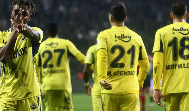 Ocak ayında yolcu olabilir: Fenerbahçeli yıldız kararını verdi