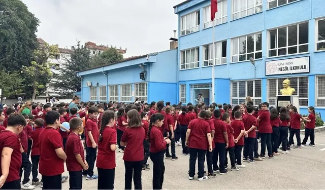 Bursa İnegöl’de öğrenci sayısı 3 ilin nüfusuna yaklaştı