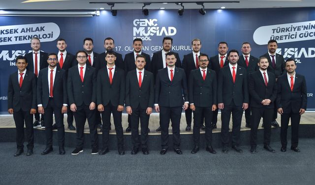 Genç MÜSİAD İnegöl’de bayrak değişimi: Yeni başkan Yakup Yücel oldu