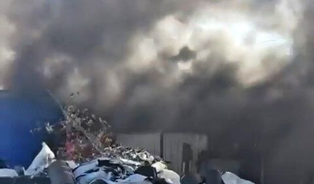 Bursa'da geri dönüşüm tesisinde yangın paniği: Patlama sesleri korkuttu!