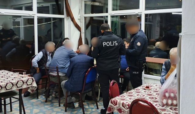 Bursa'da 300 polisin katılımıyla 'Huzur' uygulaması! İşletmelere işlem yapıldı