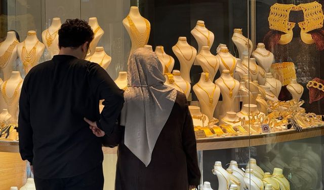 Altındaki sert düşüş vatandaşı küstürdü: Yatırımcı beklemede!
