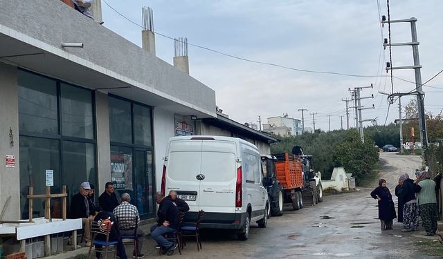 Bursa'nın gözde sahil bölgesinde yıkım gerginliği, çatılara çıktılar