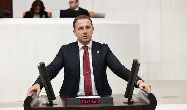 "Hiç kimse hukukun üstünde değildir!" AK Parti'den basın ve ifade özgürlüğü oturumunda flaş çıkış