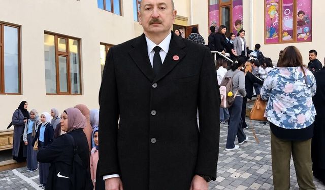 Azerbaycan'da başörtüsü krizi büyüyor