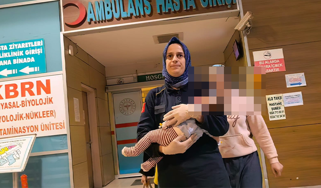 Bursa İnegöl’de kanepeden düşen 2 aylık bebek ağır yaralandı!