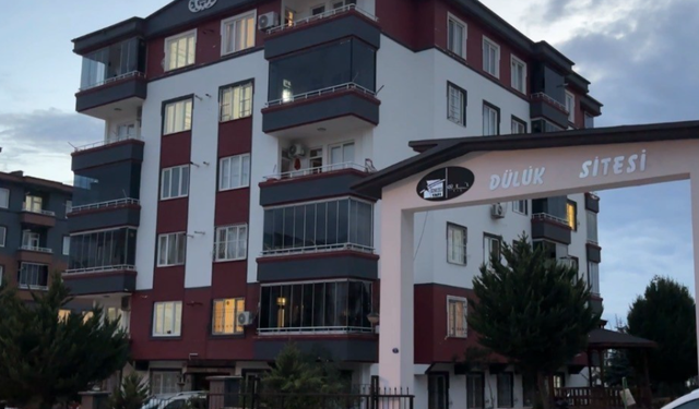 Aile fac*ası: Anne, baba ve 5 yaşındaki çocukları 2. kattan atladı