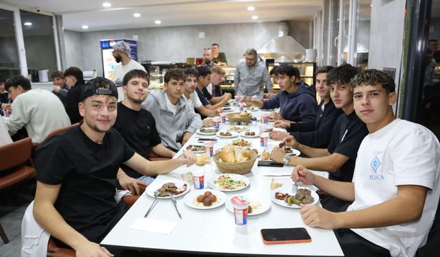 İnegölspor U19’a sponsorlarından moral yemeği!