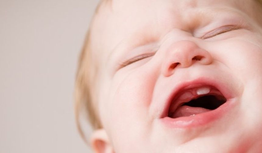 Bebeklerde Diş Çıkarma Belirtileri Ne Zaman Başlar? Ne Yapılması Gerekir?