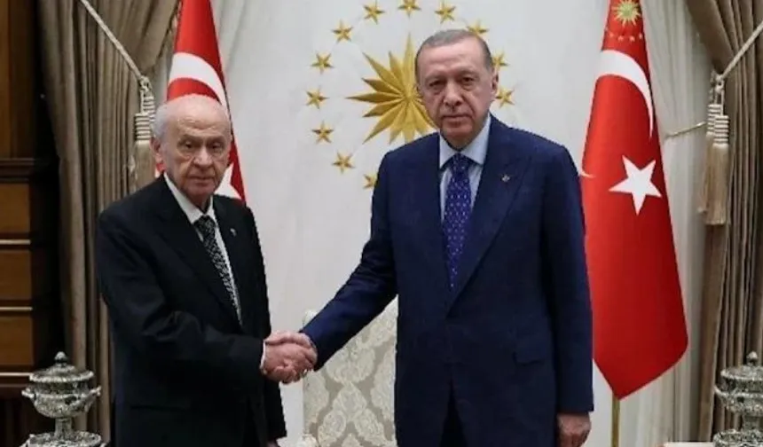 Cem Küçük'ten Cumhur İttifakı Hakkında İddialar: Erdoğan ve Bahçeli Ayrılıyor mu?
