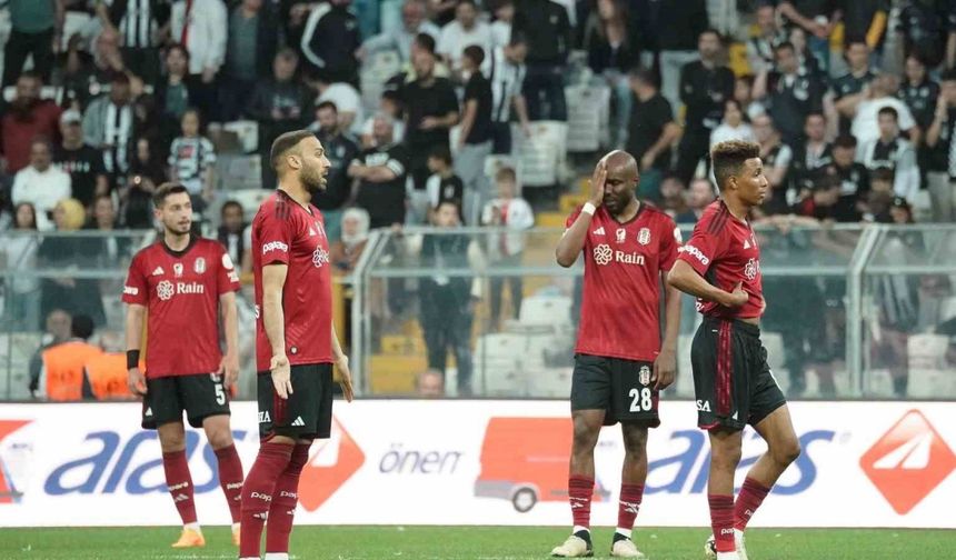 Beşiktaş, sezonun son iç saha maçını beraberlikle tamamladı
