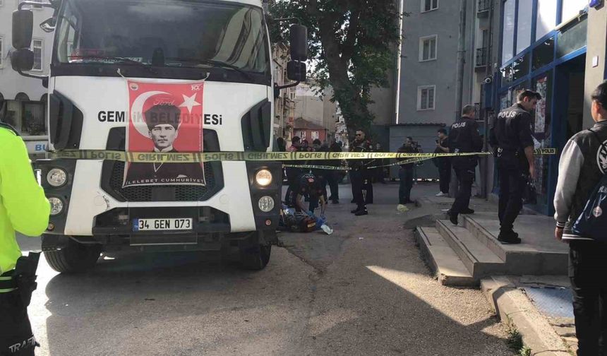 Bursa’da kamyon altında kalarak hayatını kaybeden kadın toprağa verildi
