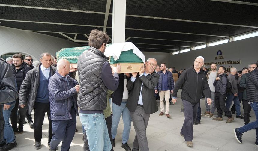 Kaza kurbanı 88 yaşındaki milli bisikletçi son yolculuğuna uğurlandı