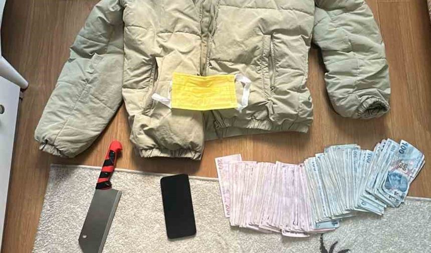 Bağcılar’da market çalışanını bıçakla tehdit ederek 80 bin lirayı gasp etti
