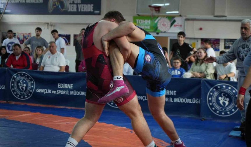 Edirneli pehlivanlardan ABD’li sporculara güreş dersi: 10 müsabakanın 9’unda galip geldiler