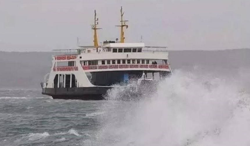 Erdek’te feribot seferleri iptal edildi