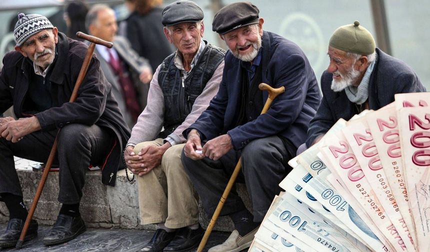 Emekli olacaklar bu tarihe dikkat etsin! Kurban Bayramı öncesi geri sayım başladı, işte ikramiyelerin yatacağı tarih