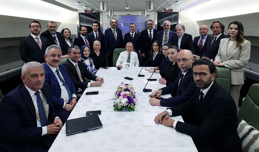 Erdoğan'dan İtalya dönüşü dikkat çeken mesajlar: İBB, Özgür Özel, ABD, Gazze, İstanbul depremi...