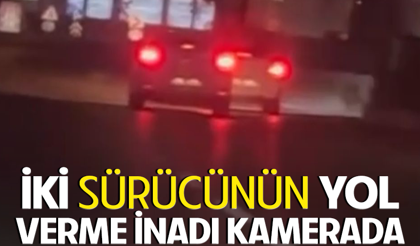 Bursa'da İki Sürücü Yol Vermemek İçin Birbirine Girdi
