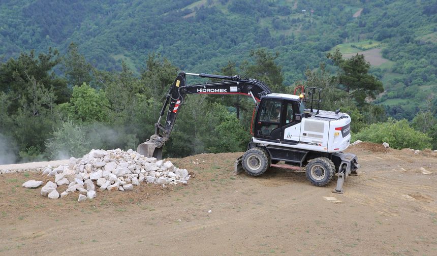 Dağyenice’de Kaçak Duvara Geçit Yok!