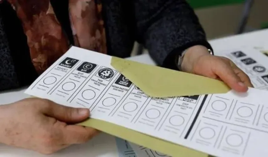 Son ankette çıkan sonuçlar şaşırttı! Bir parti baraj altında kaldı. Kimse bunu beklemiyordu
