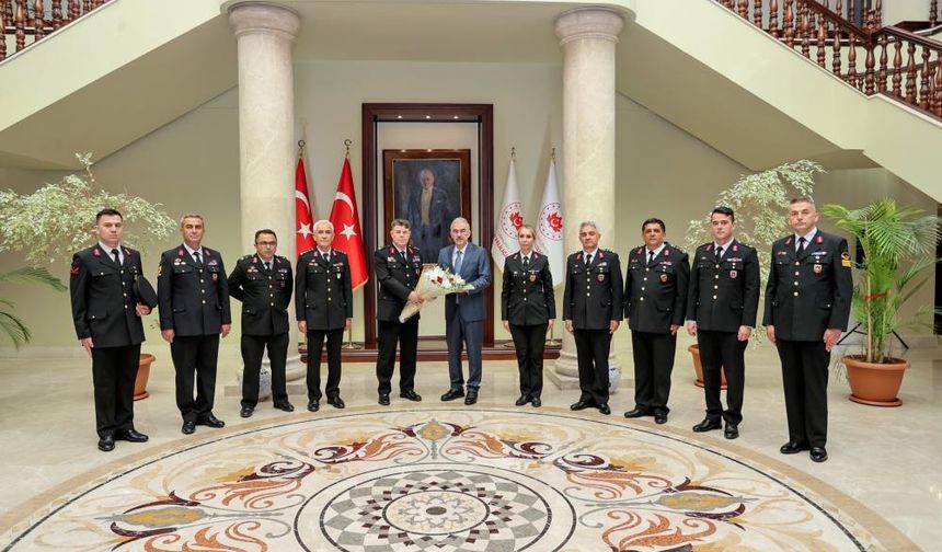 Bursa Valisi Erol Ayyıldız, jandarma teşkilatının 186. kuruluş yılını kutladı