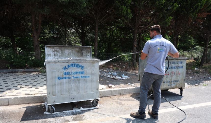 Kartepe’e çöp konteynerleri yıkanıyor