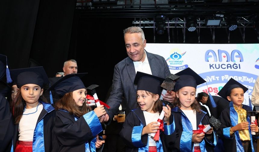 Sultangazi Belediyesi Ana Kucağı’nda mezuniyet heyecanı