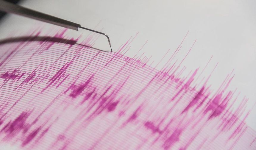 Akdeniz Sallandı! Korkutan Deprem