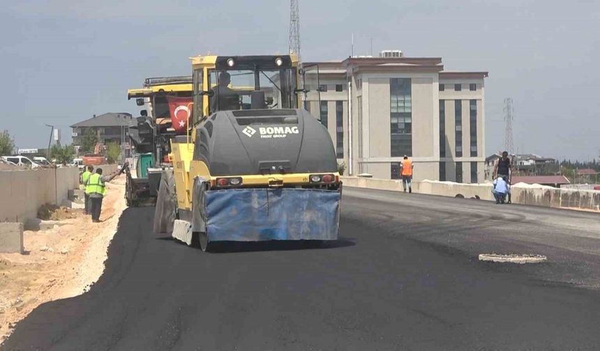 Yalova’da hastane yolunun asfaltı atıldı