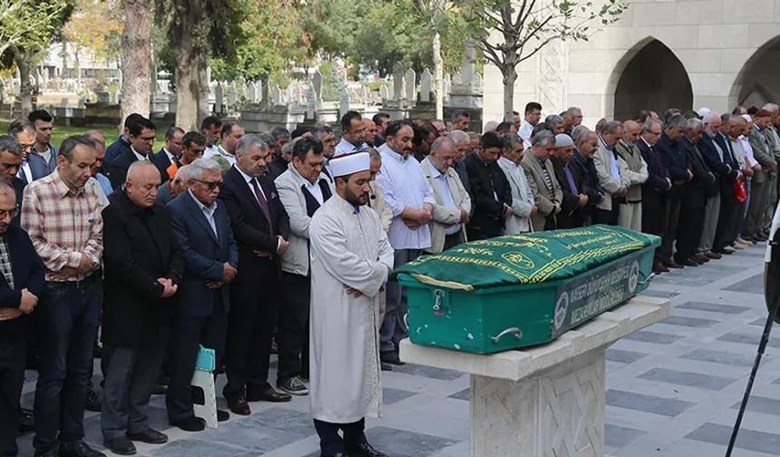CHP'li siyasiden acı haber geldi!