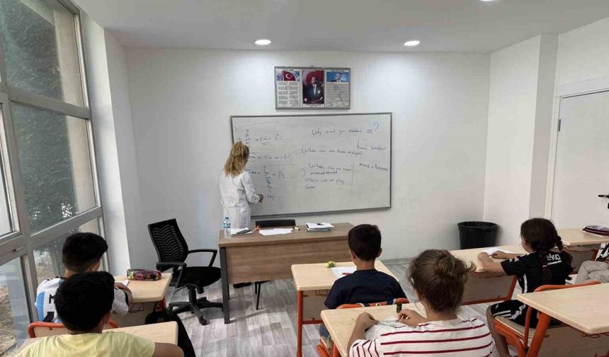 Solarkent Kültür ve Sanat Merkezi hizmete hız kesmeden devam ediyor