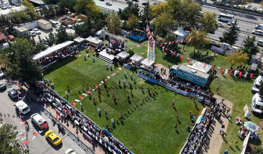 20’inci Geleneksel Bahçelievler Kocasinan Yağlı Güreşleri’nde 500 pehlivan kıyasıya mücadele etti