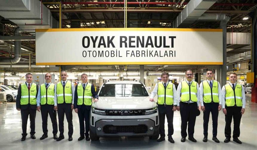 OYAK Genel Müdürü Murat Yalçıntaş, Renault’nun Bursa üssünde üretim hattını inceledi