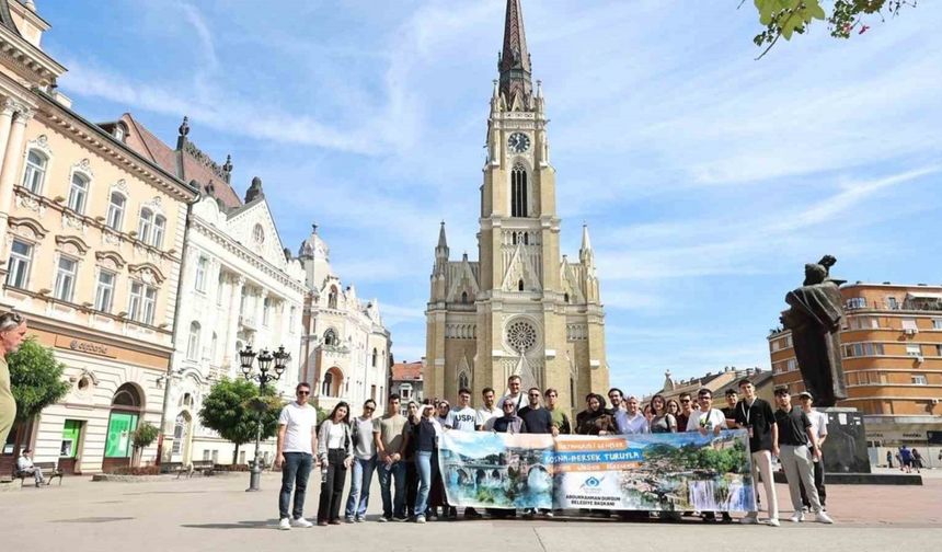 Sultangazi’de başarılı öğrencilere ödül:  Bosna Hersek Gezisi