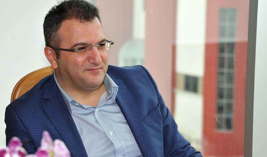 Cem Küçük bile usandı: Kurultay davası bitmeli