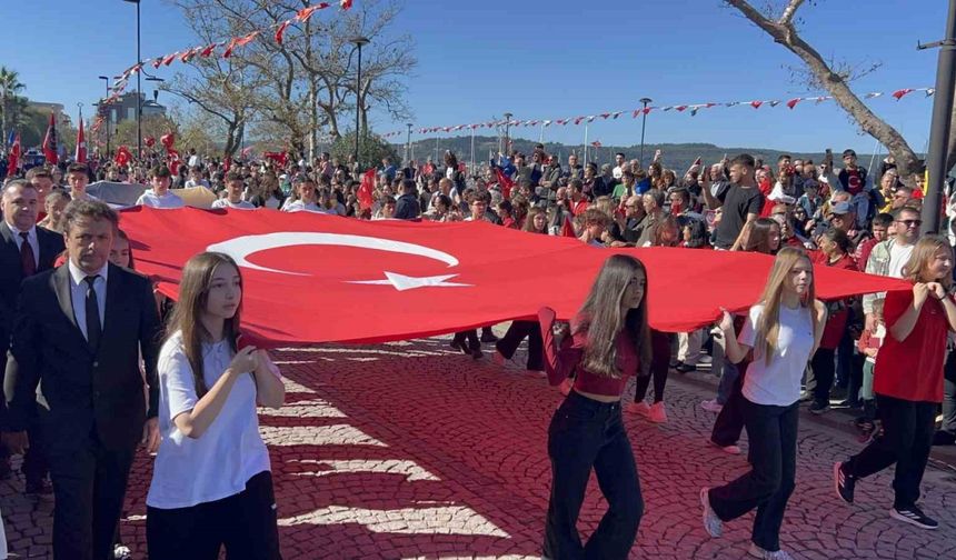 Çanakkale’de Cumhuriyet Bayramı coşkusu yaşanıyor
