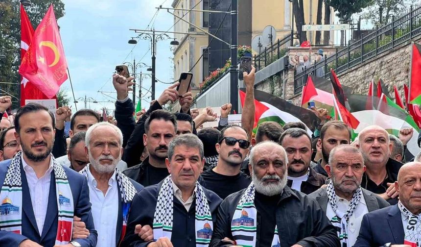 İstanbul’da Filistin’e destek yürüyüşü düzenlendi