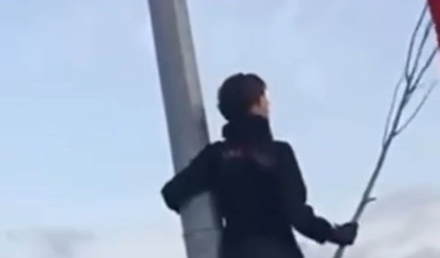 Bursa'da çocukların bayrak hassasiyeti duygulandırdı