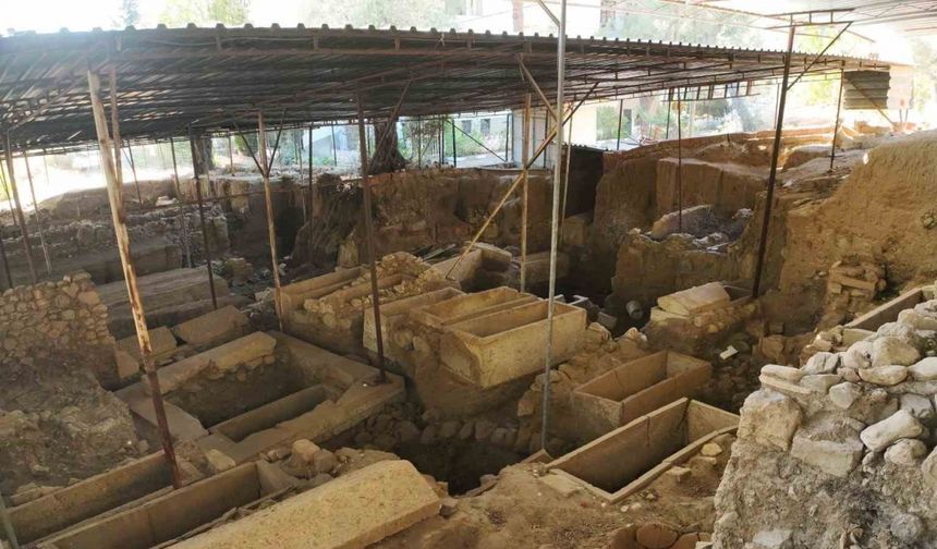 Antandros kazıları tüm hızıyla sürüyor