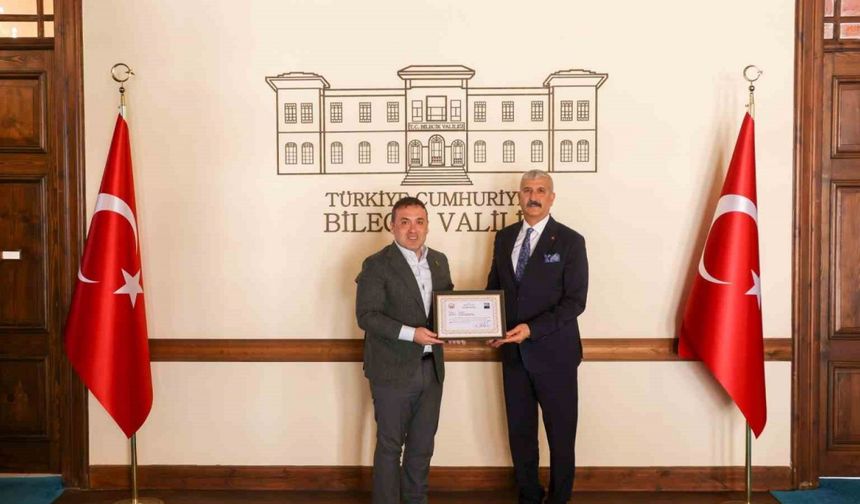 Bilecik’in sevilen müdürü Suat Günbey veda ediyor